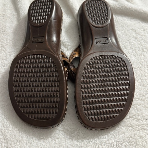 YELLOW BOX Moon, animal hair sandals, leather and leopard, like new flip flops 9 - Picture 9 of 9